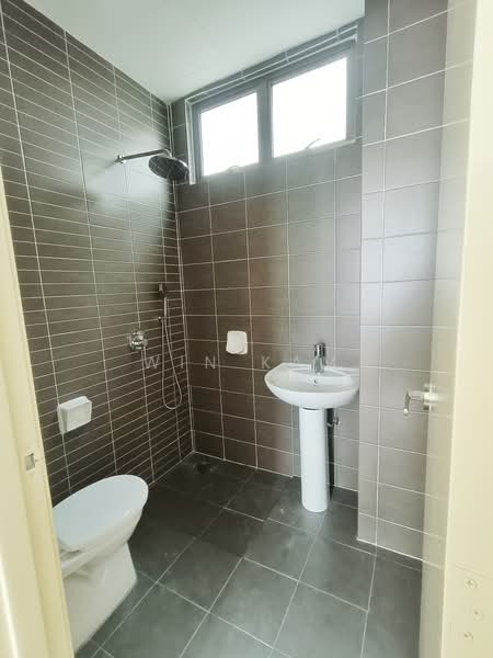 Service Residence for Sale at Palazio - Win Kam - Bathroom - PropertyGuru.com.my