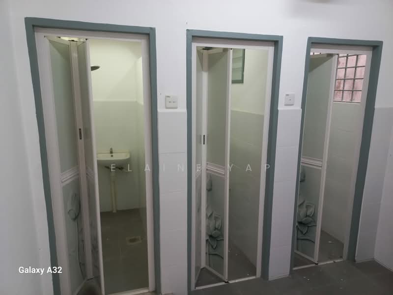 Apartment for Sale at Pangsapuri Sri Tanjung - Elaine Yap - Bathroom - PropertyGuru.com.my