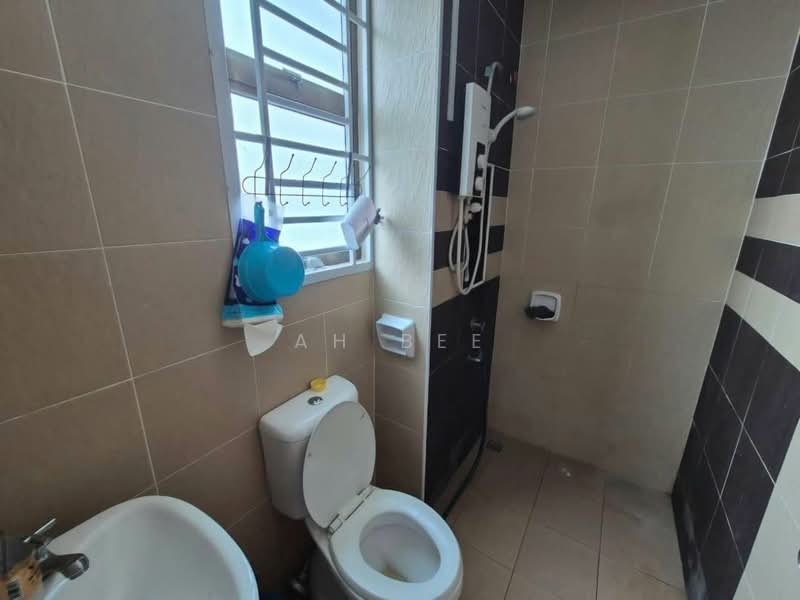 Terraced House for Sale in Kulai (Johor) - Ah Bee - Bathroom - PropertyGuru.com.my