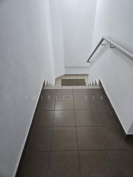 Kedai / Pejabat untuk Disewa di Alam Damai (Cheras) - Shirley Sea - Corridor - PropertyGuru.com.my