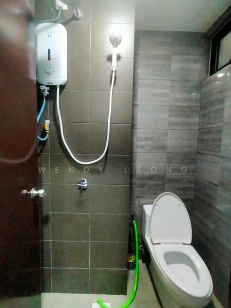 Service Residence for Sale at Symphony Tower (Menara Simfoni) - Wendy Leong - Bathroom - PropertyGuru.com.my