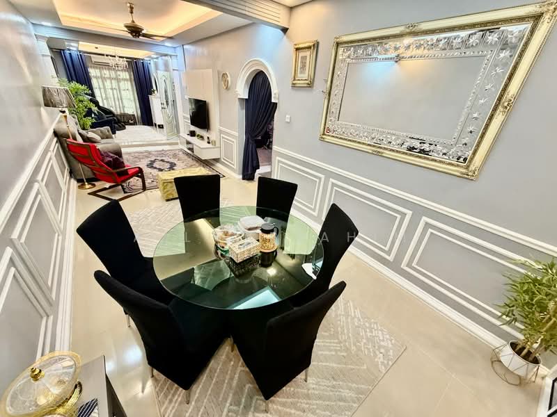 1-storey Terraced House for Sale in Taman Rakan (Kajang) - Azli Ibrahim - Living Room - PropertyGuru.com.my