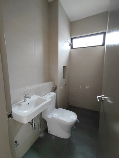 Rumah Kluster untuk Dijual di Austin Crest (Johor Bahru) - Alicia Lim - PropertyGuru.com.my