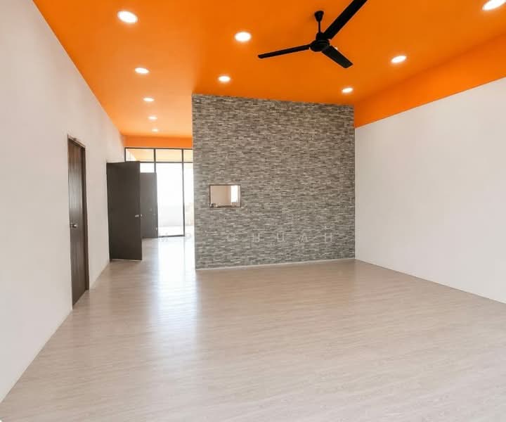 Shop / Office for Rent in Taman Mount Austin (Tebrau) - MP Chuah - Interior - PropertyGuru.com.my