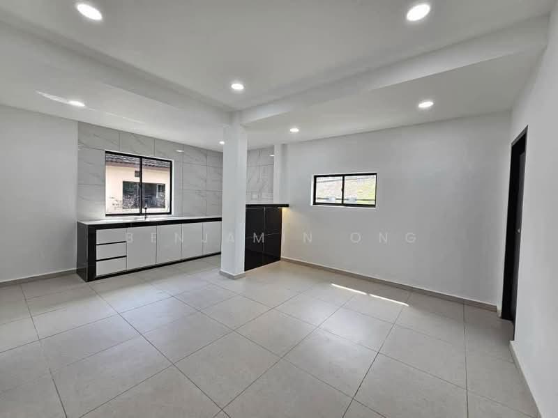 Rumah Teres 2 Tingkat untuk Dijual di Taman Daya (Johor Bahru) - Benjamin Ong - Kitchen - PropertyGuru.com.my