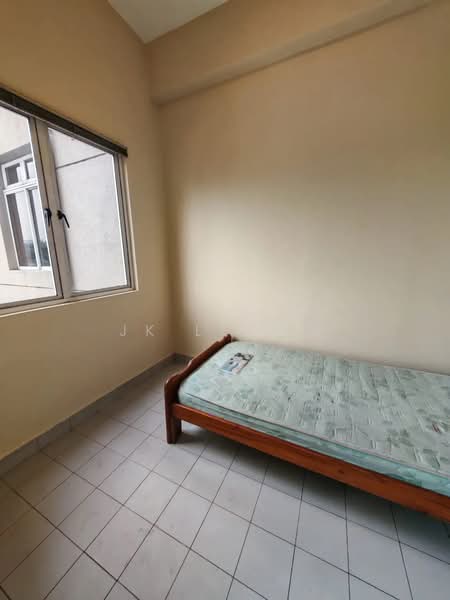Condominium for Sale at Damansara Villa - JK Leong - Bedroom - PropertyGuru.com.my