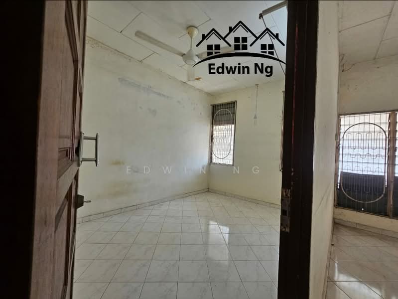 1-storey Terraced House for Sale in Taman Seri Indah (Batu Maung) - Edwin Ng - Interior - PropertyGuru.com.my