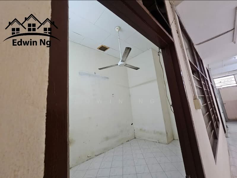 1-storey Terraced House for Sale in Taman Seri Indah (Batu Maung) - Edwin Ng - Interior - PropertyGuru.com.my