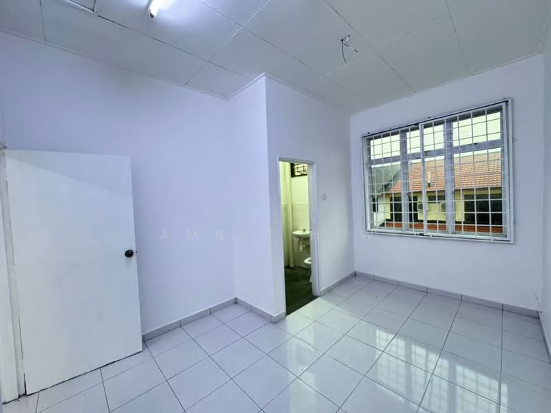 2-storey Terraced House for Sale in Taman Puteri Wangsa (Ulu Tiram) - Amber Hew - Interior - PropertyGuru.com.my