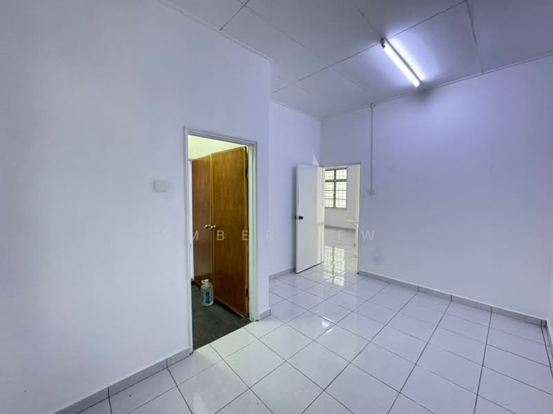 2-storey Terraced House for Sale in Taman Puteri Wangsa (Ulu Tiram) - Amber Hew - Interior - PropertyGuru.com.my