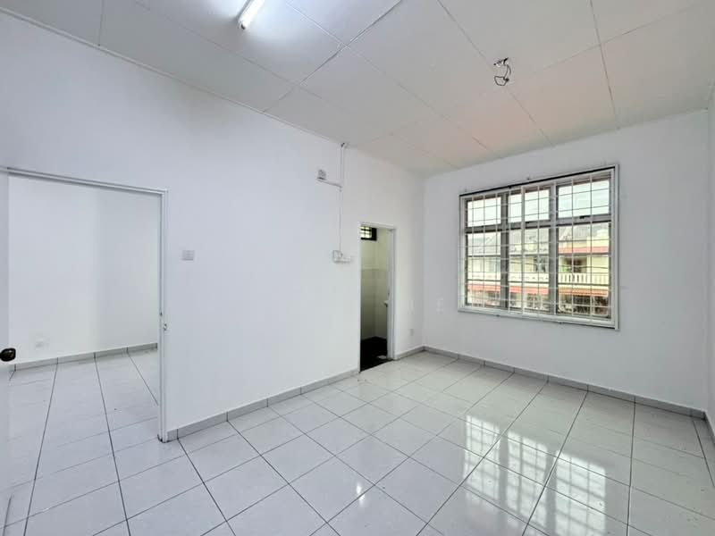 2-storey Terraced House for Sale in Taman Puteri Wangsa (Ulu Tiram) - Amber Hew - Interior - PropertyGuru.com.my