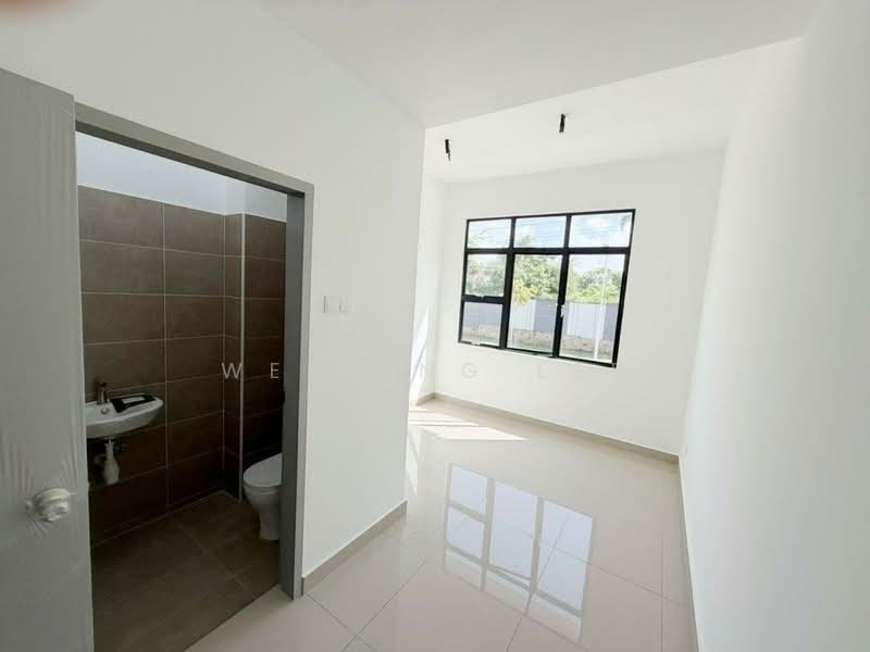 Rumah Teres 2 Tingkat untuk Dijual di Taman Ponderosa (Johor Bahru) - Wenting Lee - Bathroom - PropertyGuru.com.my