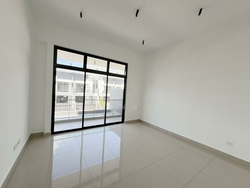 Rumah Teres 2 Tingkat untuk Dijual di Taman Ponderosa (Johor Bahru) - Wenting Lee - Living Room - PropertyGuru.com.my