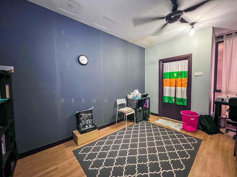 Rumah Teres 3-Tingkat untuk Dijual di Superlink 3 Storey Laman Glenmarie Shah Alam (Shah Alam) - Reena Sarif - Study - PropertyGuru.com.my
