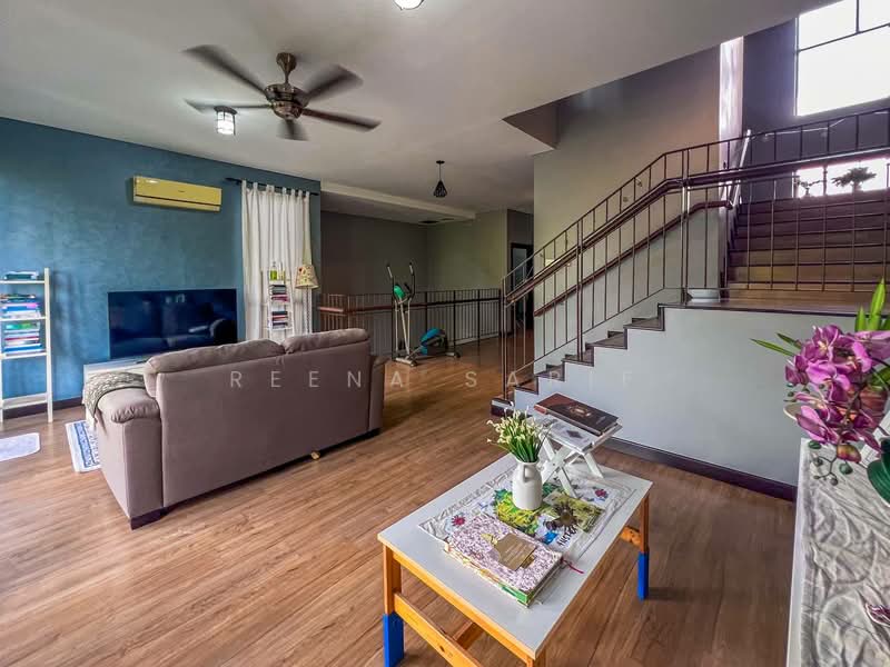 Rumah Teres 3-Tingkat untuk Dijual di Superlink 3 Storey Laman Glenmarie Shah Alam (Shah Alam) - Reena Sarif - Living Room - PropertyGuru.com.my