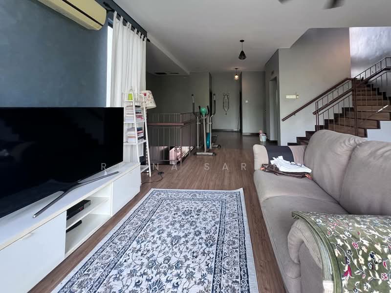 Rumah Teres 3-Tingkat untuk Dijual di Superlink 3 Storey Laman Glenmarie Shah Alam (Shah Alam) - Reena Sarif - Living Room - PropertyGuru.com.my