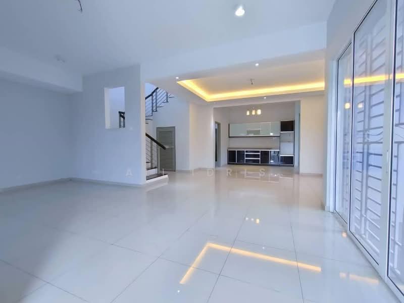 2-storey Terraced House for Sale in Kajang (Selangor) - Ali Idris - Living Room - PropertyGuru.com.my