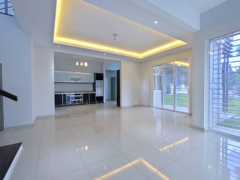 2-storey Terraced House for Sale in Kajang (Selangor) - Ali Idris - Living Room - PropertyGuru.com.my