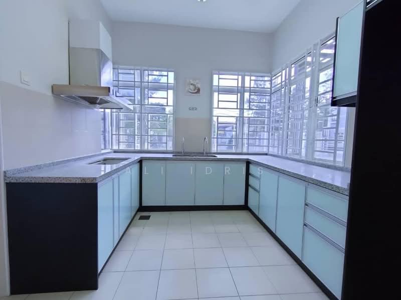 2-storey Terraced House for Sale in Kajang (Selangor) - Ali Idris - PropertyGuru.com.my