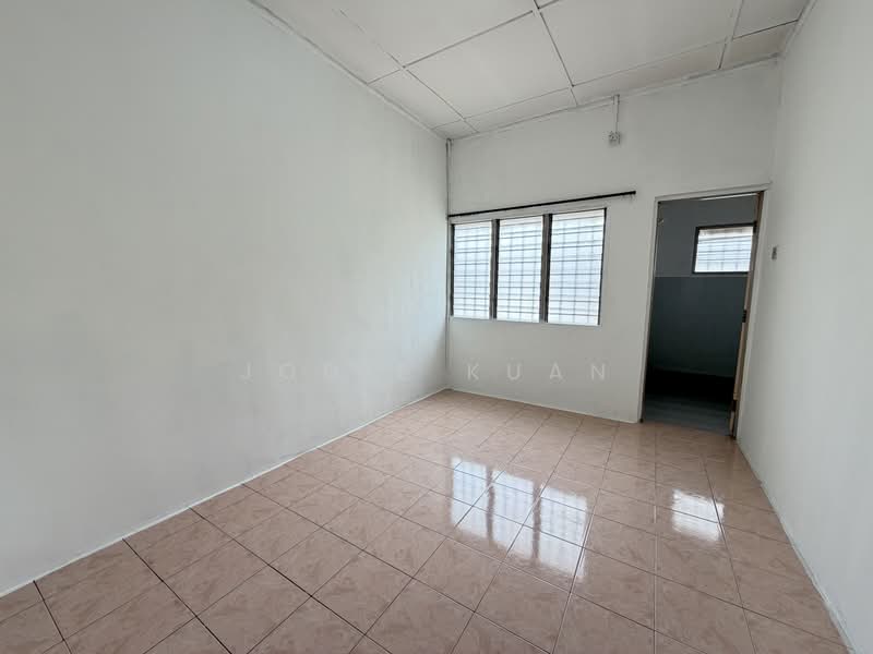 Rumah Teres 2 Tingkat untuk Dijual di Ipoh (Perak) - Jodie Kuan - Bedroom 3 - PropertyGuru.com.my