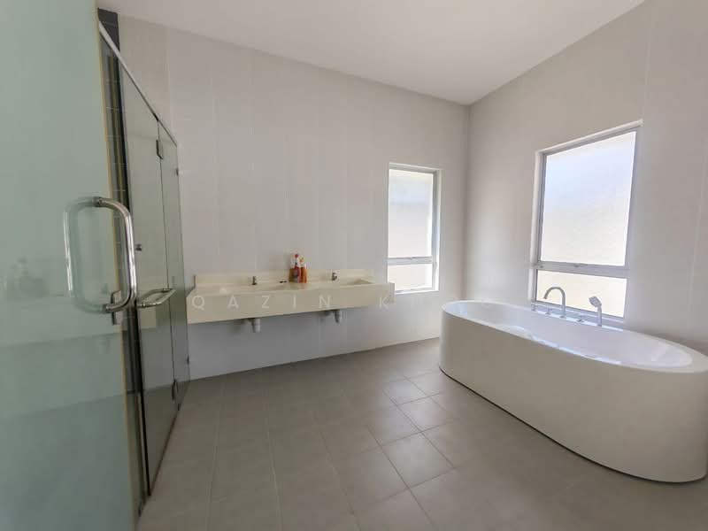 Rumah Bandar untuk Dijual di Tambun (Perak) - Qazin Khoo - Bathroom - PropertyGuru.com.my