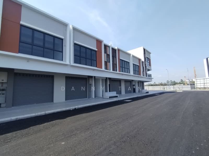 Shop / Office for Rent in Bandar Rimbayu (Telok Panglima Garang) - Danny Tan - Exterior - PropertyGuru.com.my