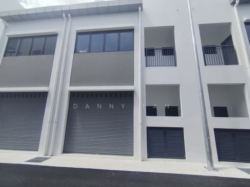 Shop / Office for Rent in Bandar Rimbayu (Telok Panglima Garang) - Danny Tan - Exterior - PropertyGuru.com.my