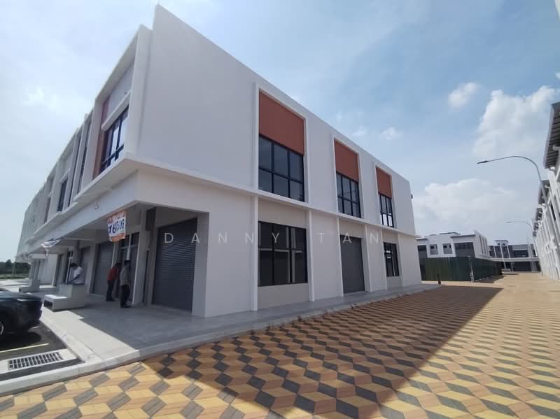 Shop / Office for Rent in Bandar Rimbayu (Telok Panglima Garang) - Danny Tan - Exterior - PropertyGuru.com.my