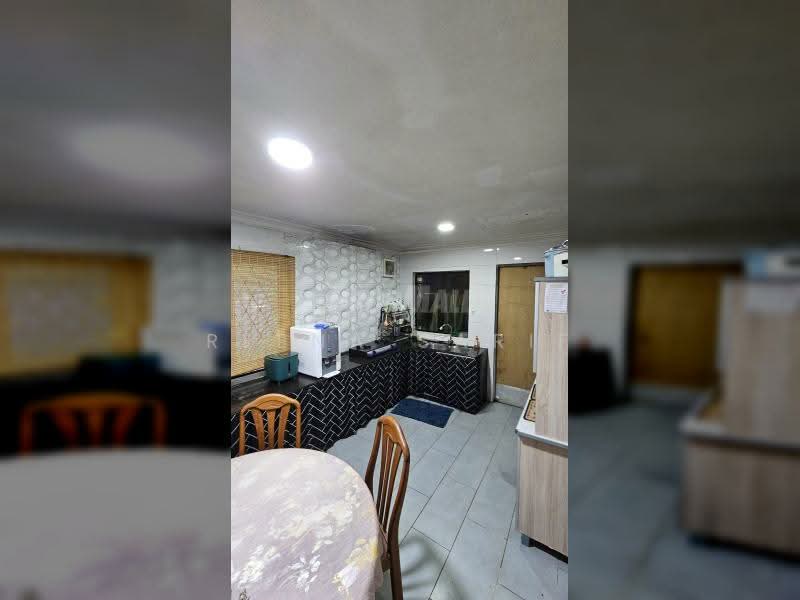 Rumah Teres 2 Tingkat untuk Dijual di SS7 (Petaling Jaya) - Reena Sarif - Kitchen - PropertyGuru.com.my