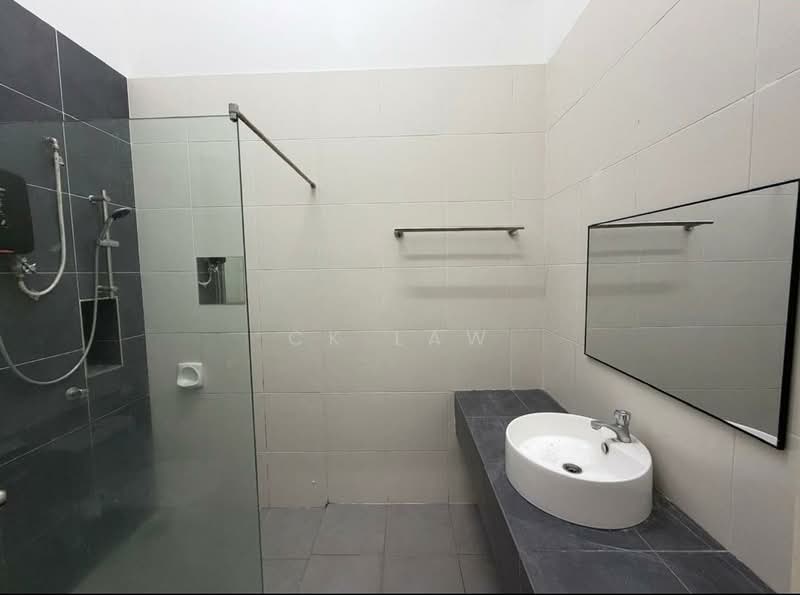 Rumah Teres 2-Tingkat untuk Dijual di Bandar Tasik Kesuma (Beranang) - CK Law - Bathroom - PropertyGuru.com.my