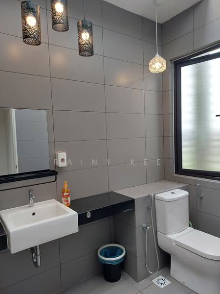 Townhouse for Rent in 16 Sierra (Puchong) - Rainy Kee - Bathroom - PropertyGuru.com.my
