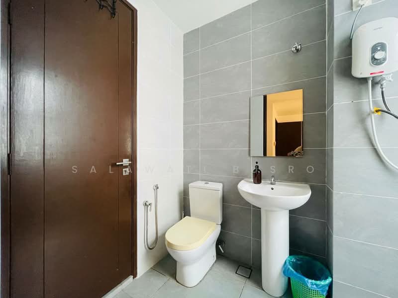 Townhouse for Rent in Shah Alam (Selangor) - Salawati Busro - Bathroom - PropertyGuru.com.my