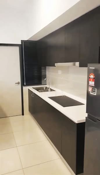 Servis Apartment untuk Disewa di Setia City Residences - Doris Chuah - Kitchen - PropertyGuru.com.my