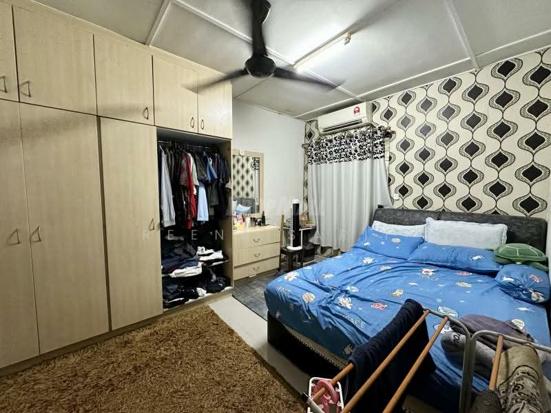 Rumah Teres 2 Tingkat untuk Dijual di Kelana Jaya (Petaling Jaya) - Reena Sarif - Bedroom - PropertyGuru.com.my