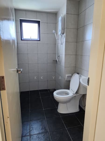 Servis Apartment untuk Disewa di Edusphere - KK Yap - Bathroom - PropertyGuru.com.my