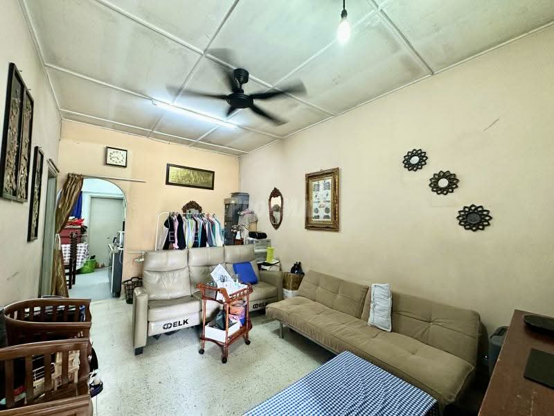 Rumah Teres 1 Tingkat untuk Dijual di SS 5A, Taman Seaport (Petaling Jaya) - Reena Sarif - Living Room - PropertyGuru.com.my