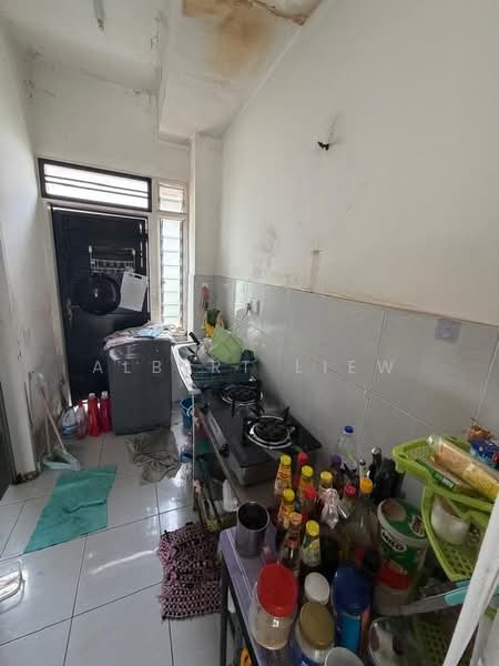 2-storey Terraced House for Sale in Gelang Patah (Johor) - Albert Liew - Kitchen - PropertyGuru.com.my