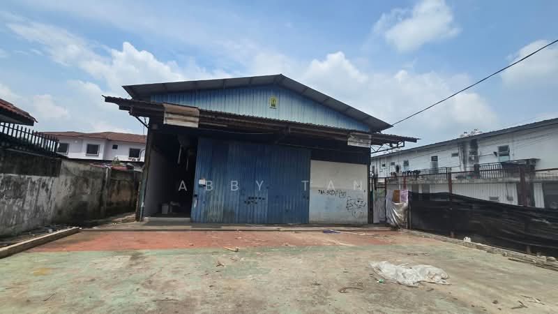 Warehouse for Rent in Kampung Paya Jaras Dalam (Sungai Buloh) - Abby Tan - Exterior - PropertyGuru.com.my