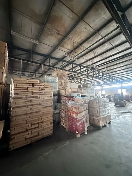 Warehouse for Rent in Petaling Jaya (Selangor) - Veron Leong - Interior - PropertyGuru.com.my