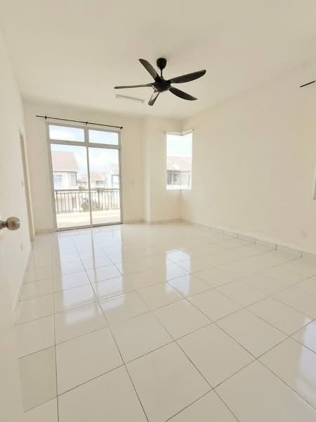 2-storey Terraced House for Sale in Bandar Bistari Perdana (Pasir Gudang) - Sufi Norman - Living Room - PropertyGuru.com.my