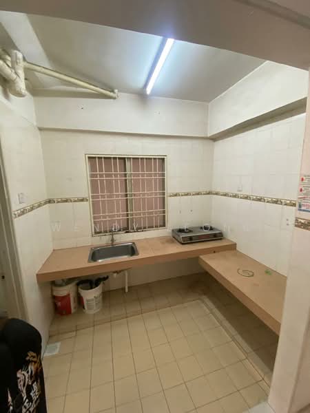 Apartment for Sale at Kantan Court - Wendy Leong - Kitchen - PropertyGuru.com.my