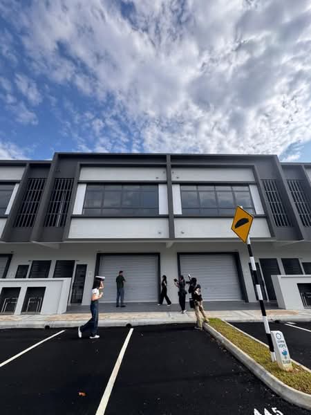 Kedai / Pejabat untuk Dijual di Bandar Rimbayu (Telok Panglima Garang) - Danny Tan - Exterior - PropertyGuru.com.my