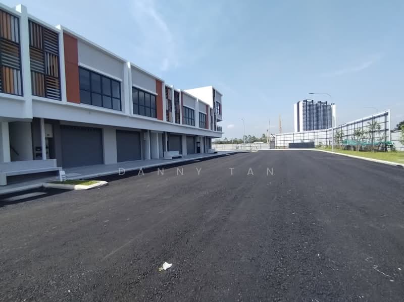 Kedai / Pejabat untuk Dijual di Bandar Rimbayu (Telok Panglima Garang) - Danny Tan - Exterior - PropertyGuru.com.my