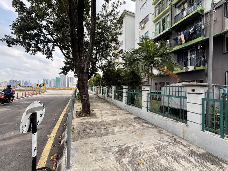 Pangsapuri untuk Dijual di Vista Wira 1 & 2 - Teddy Chin - PropertyGuru.com.my