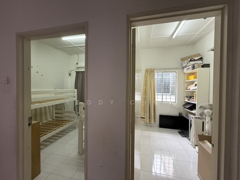 Pangsapuri untuk Dijual di Vista Wira 1 & 2 - Teddy Chin - PropertyGuru.com.my
