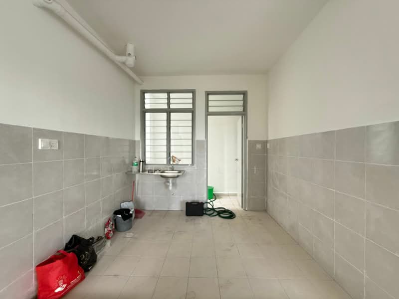 Servis Apartment untuk Disewa di Seri Molek Perdana - Thea Lai - PropertyGuru.com.my