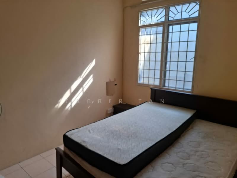 Pangsapuri untuk Disewa di Vista Harmoni - Tabber Tan - Bedroom - PropertyGuru.com.my