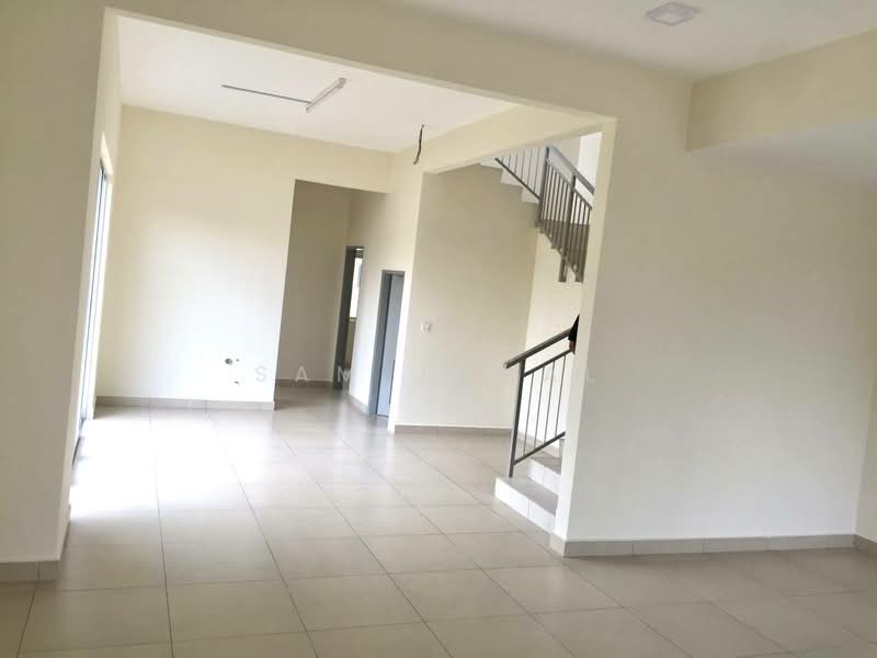 Rumah Teres 3 Tingkat untuk Dijual di Gombak (Selangor) - Sam Jamal - Living Room - PropertyGuru.com.my