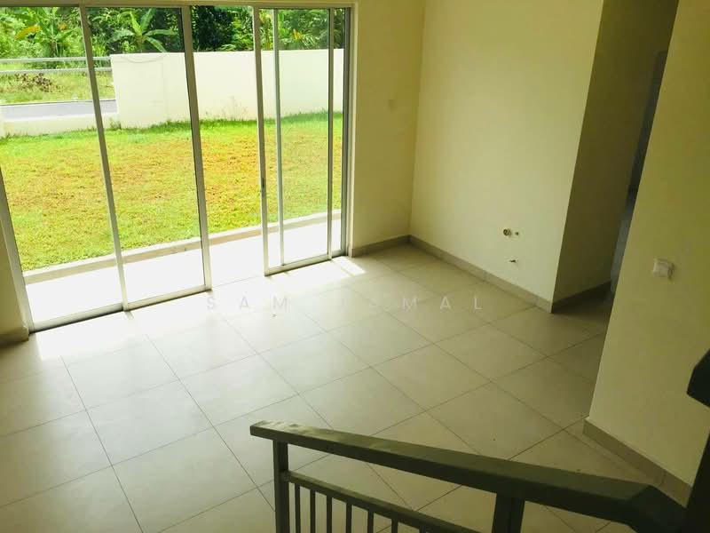 Rumah Teres 3 Tingkat untuk Dijual di Gombak (Selangor) - Sam Jamal - Living Room - PropertyGuru.com.my