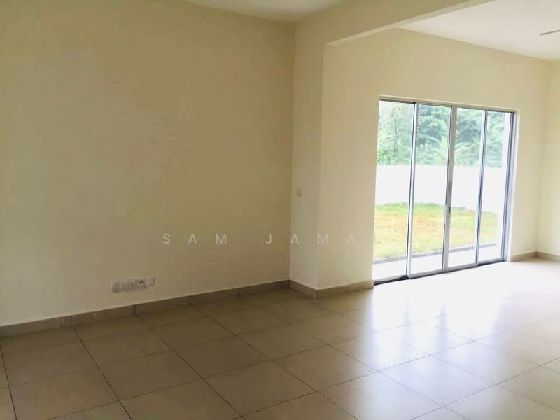 Rumah Teres 3 Tingkat untuk Dijual di Gombak (Selangor) - Sam Jamal - Living Room - PropertyGuru.com.my